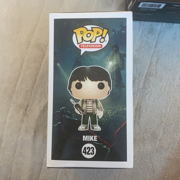 Stranger Things - Picture 4 of 4